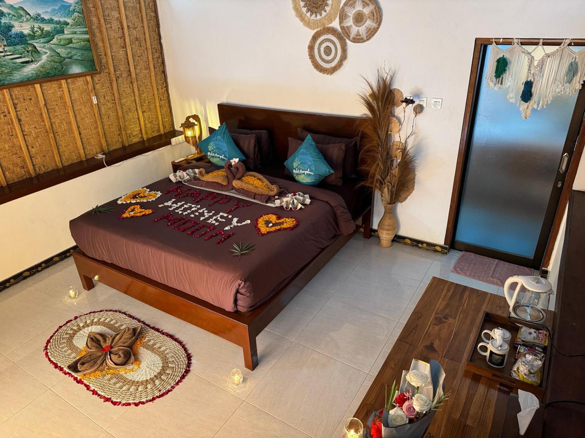 Meket Bungalows Toyapakeh Esterno foto